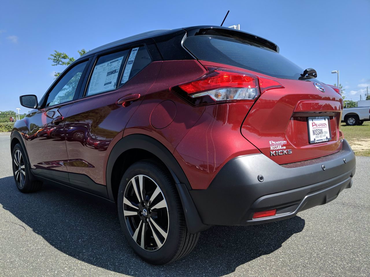 New 2020 Nissan Kicks SV Sport Utility in Ocala #RT197 | Pearson Nissan ...